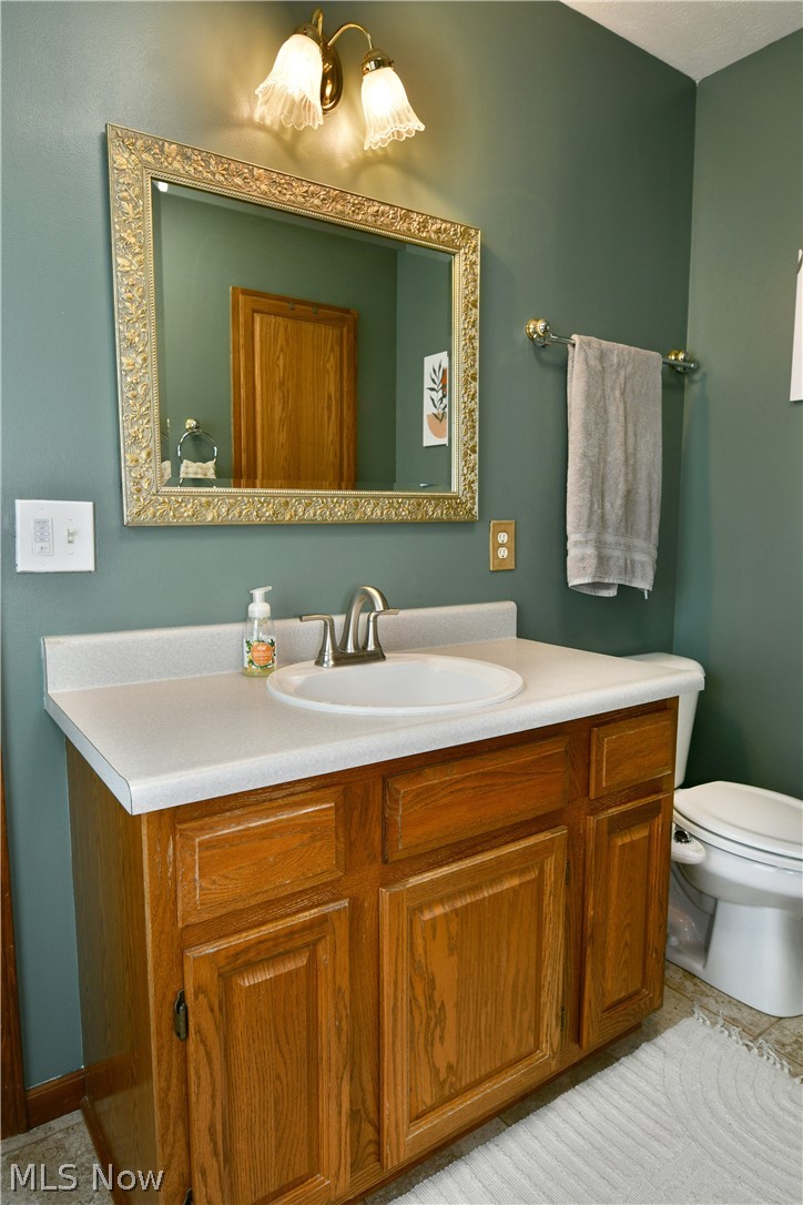 6619 Palmyra Road SW Warren OH 44481