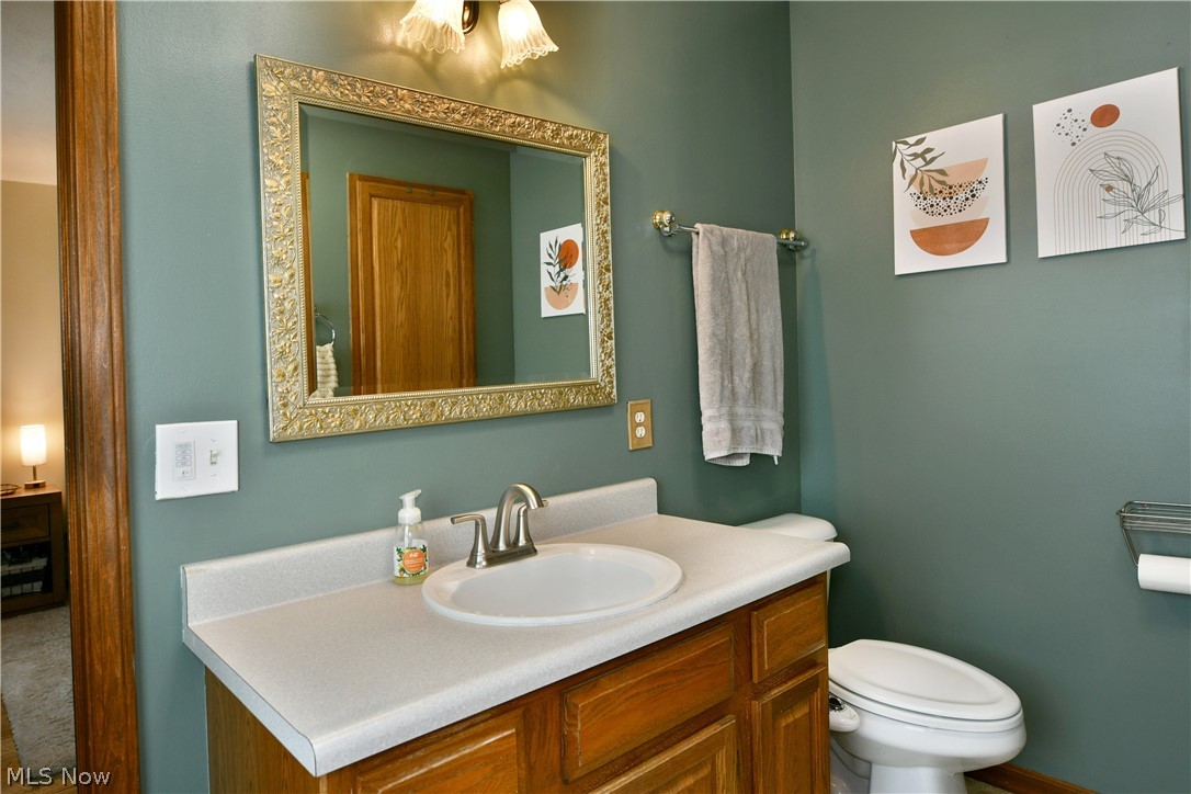 6619 Palmyra Road SW Warren OH 44481