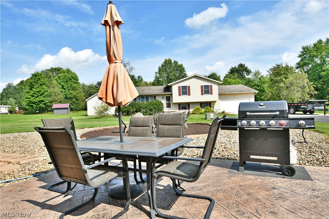 6619 Palmyra Road SW Warren OH 44481