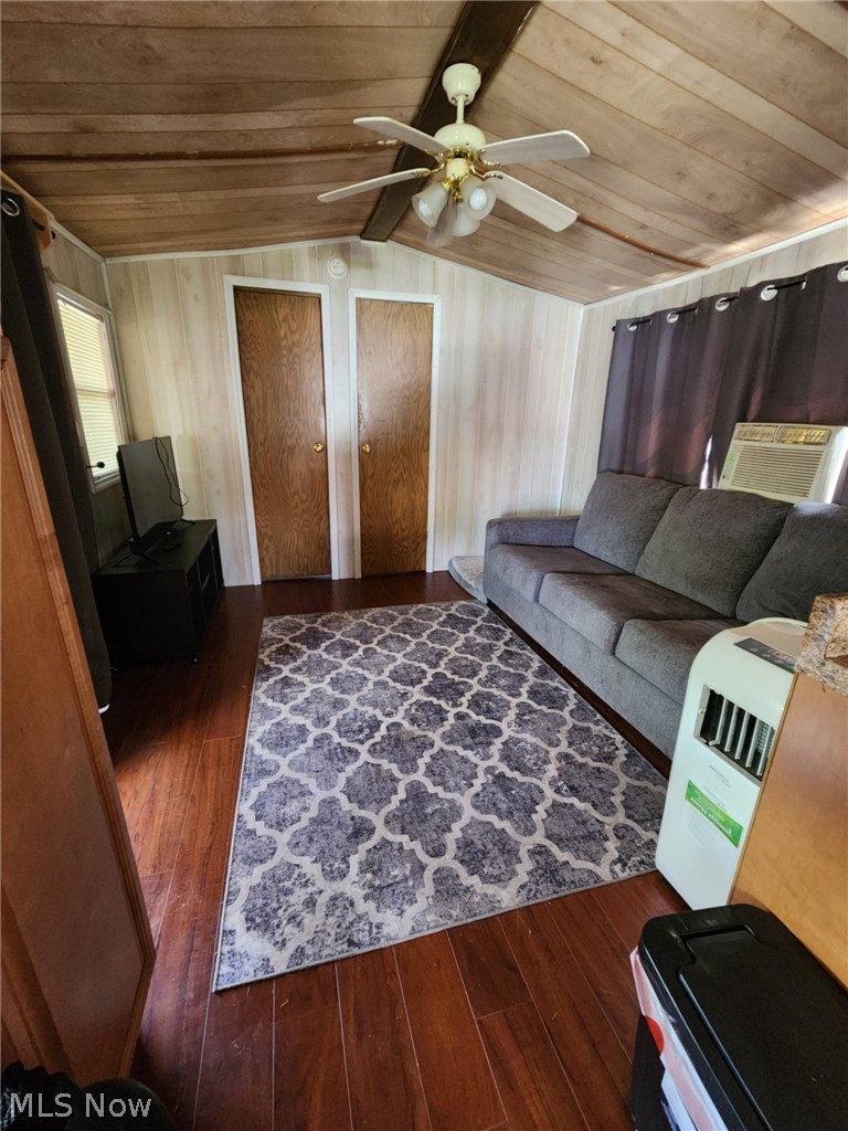 17875 Lashley Road Senecaville OH 43780