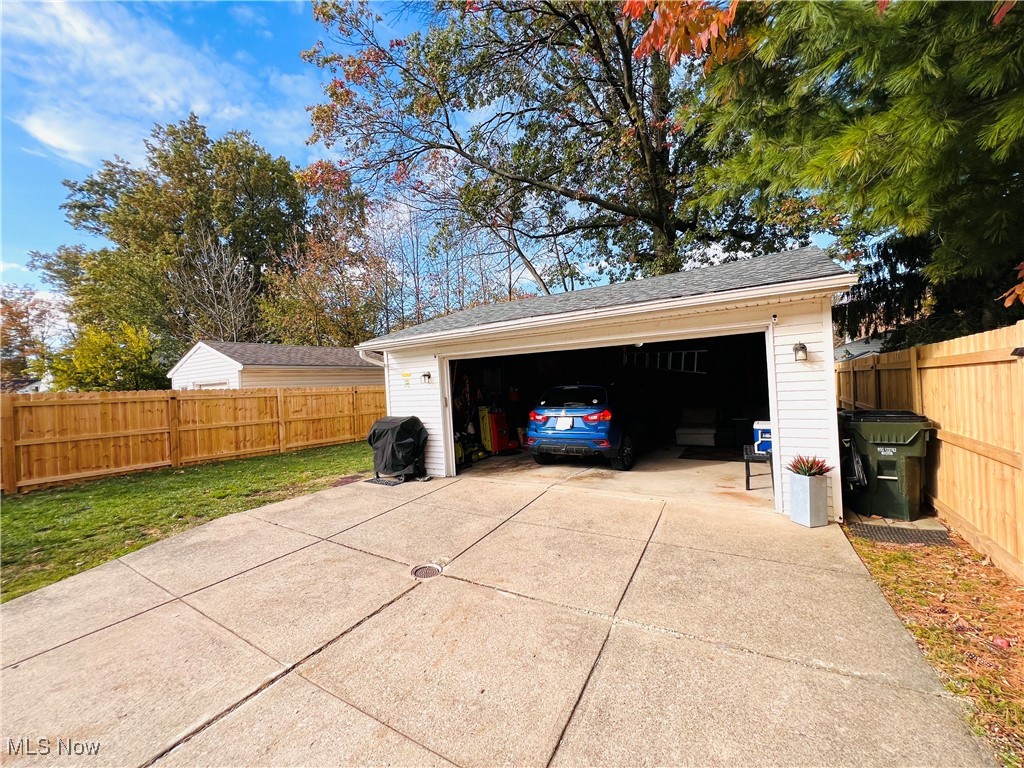 25401 Farringdon Avenue Euclid OH 44132
