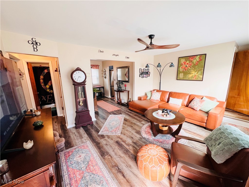 25401 Farringdon Avenue Euclid OH 44132