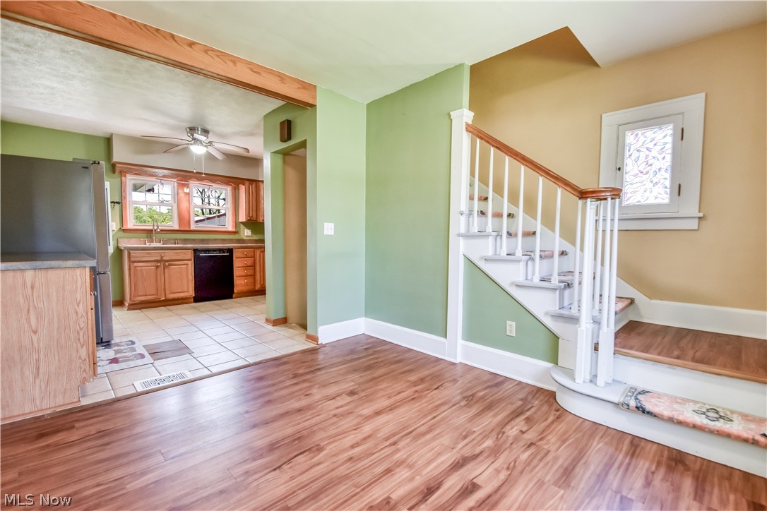 909 Lincoln Drive Conneaut OH 44030