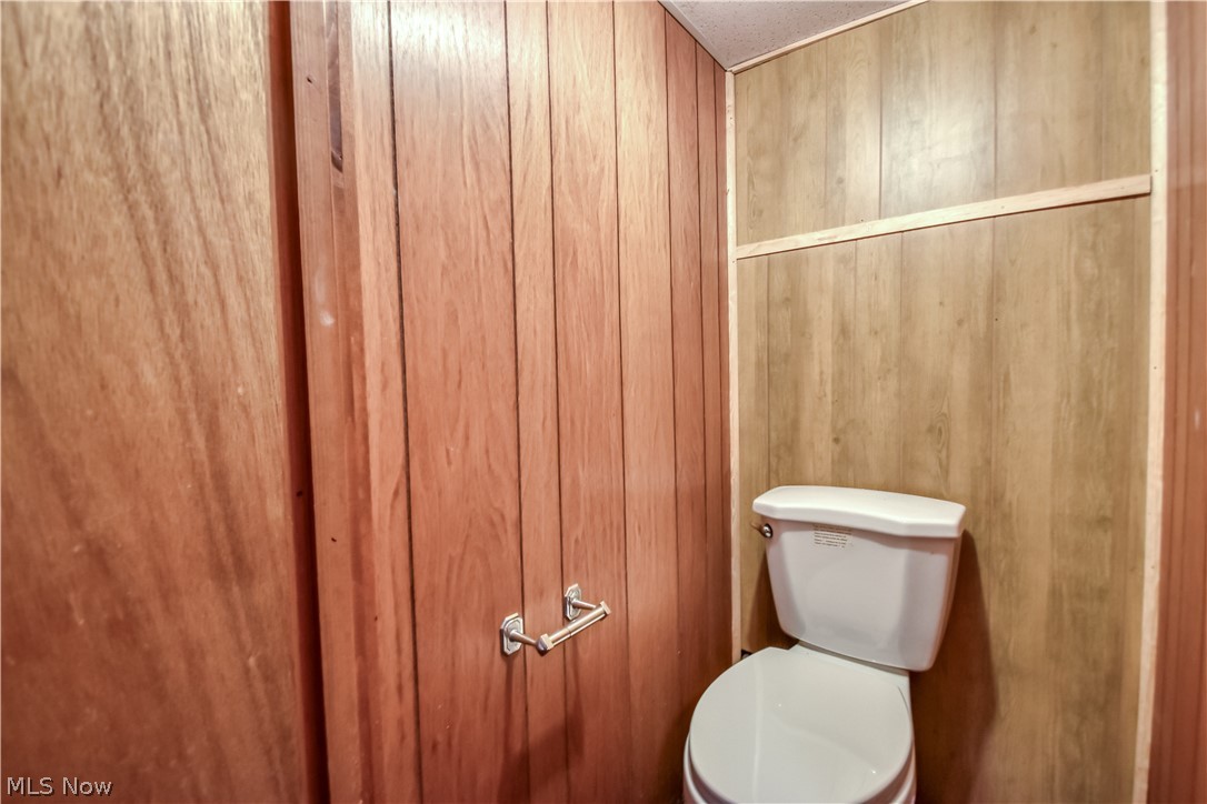909 Lincoln Drive Conneaut OH 44030