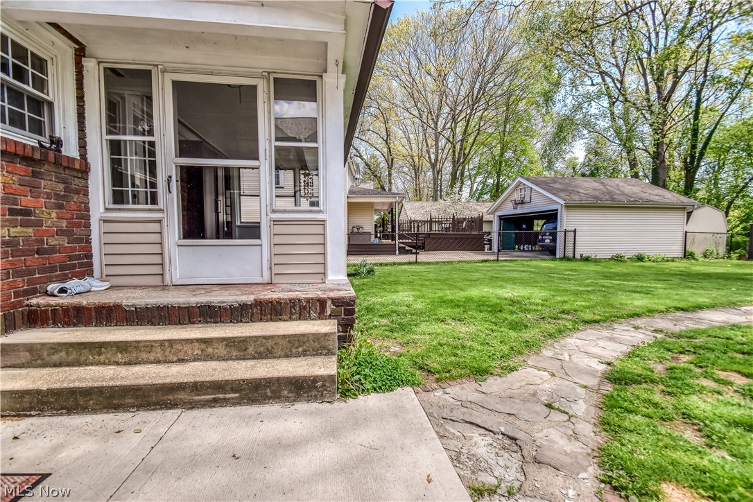 909 Lincoln Drive Conneaut OH 44030