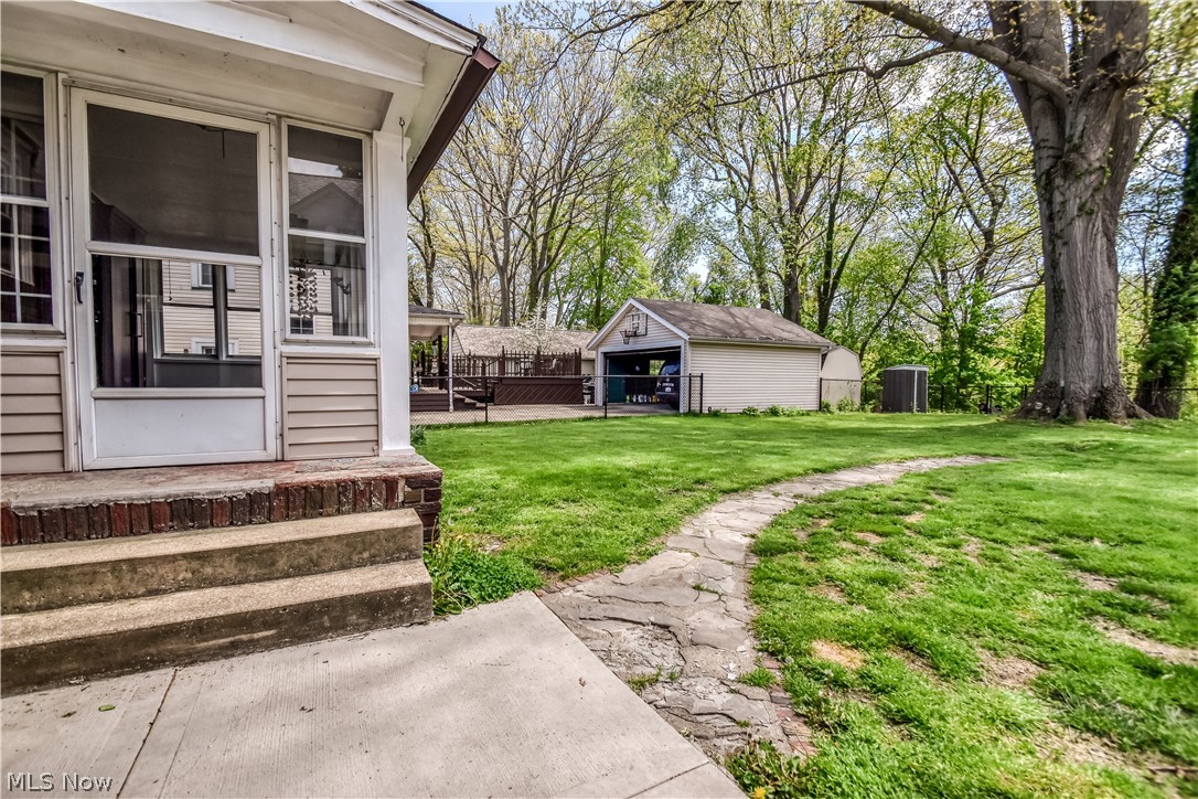 909 Lincoln Drive Conneaut OH 44030