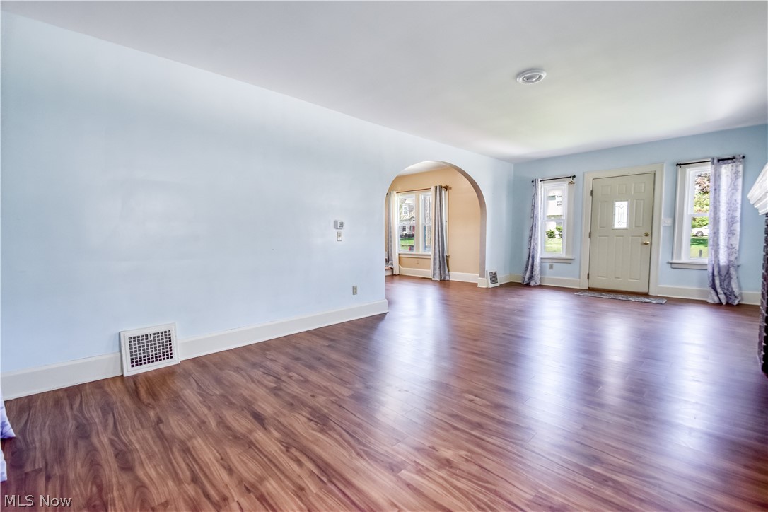 909 Lincoln Drive Conneaut OH 44030
