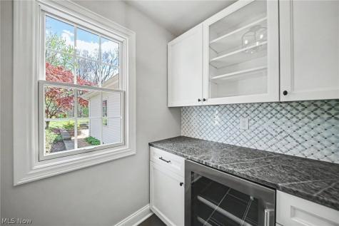 35 Greentree Road Moreland Hills OH 44022