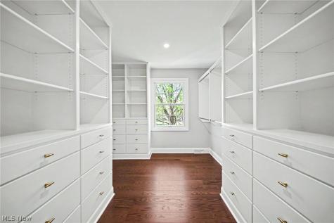 35 Greentree Road Moreland Hills OH 44022
