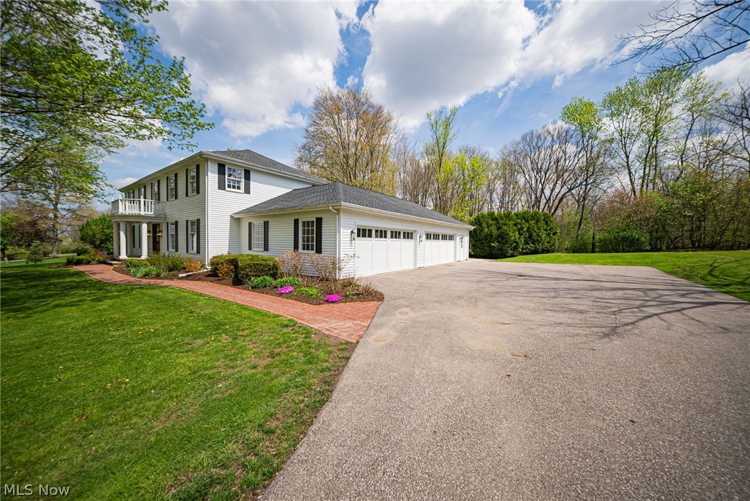 35 Greentree Road Moreland Hills OH 44022