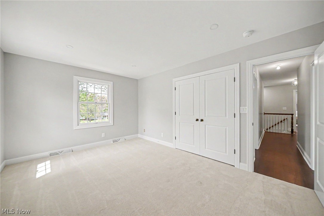 35 Greentree Road Moreland Hills OH 44022