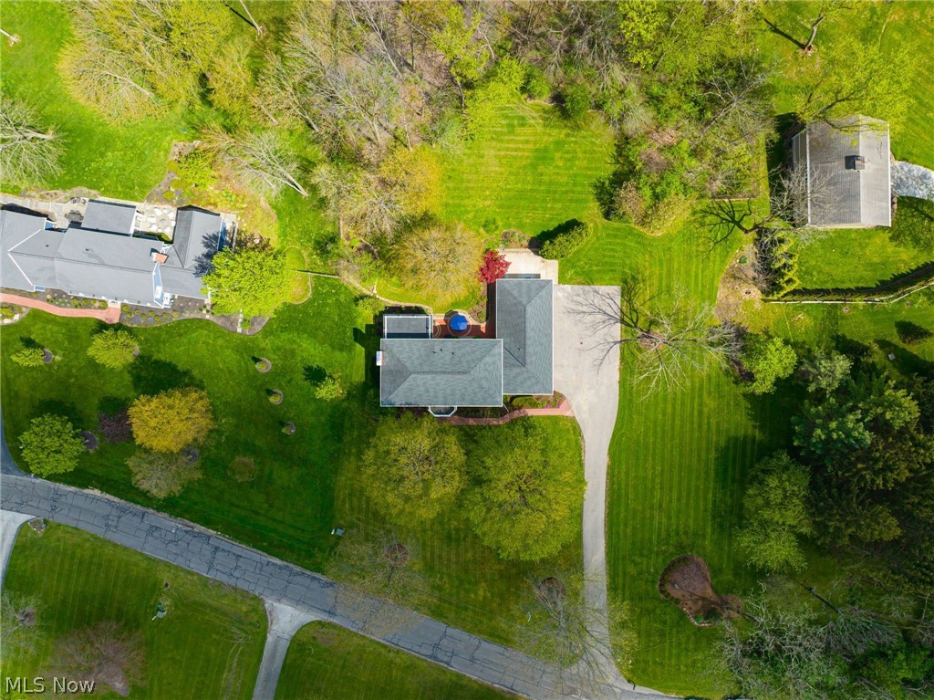 35 Greentree Road Moreland Hills OH 44022
