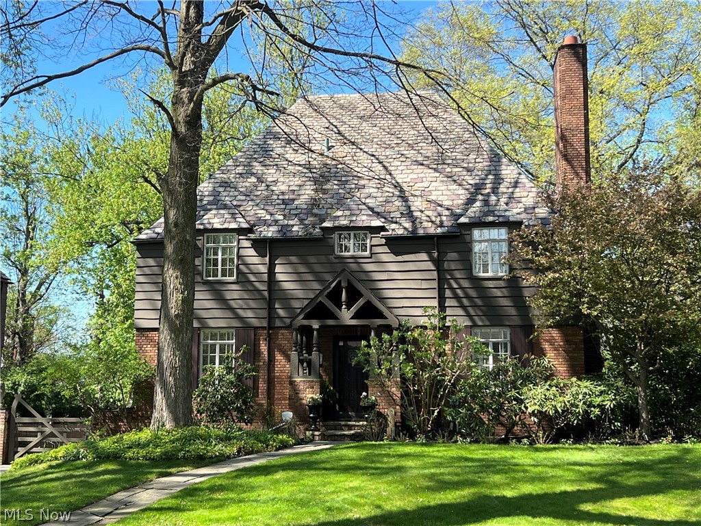 15489 Brewster Road East Cleveland OH 44112