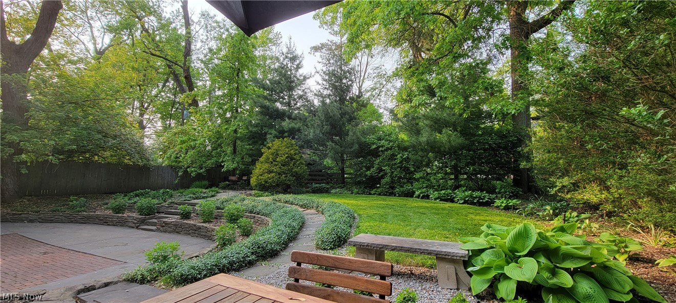 15489 Brewster Road East Cleveland OH 44112