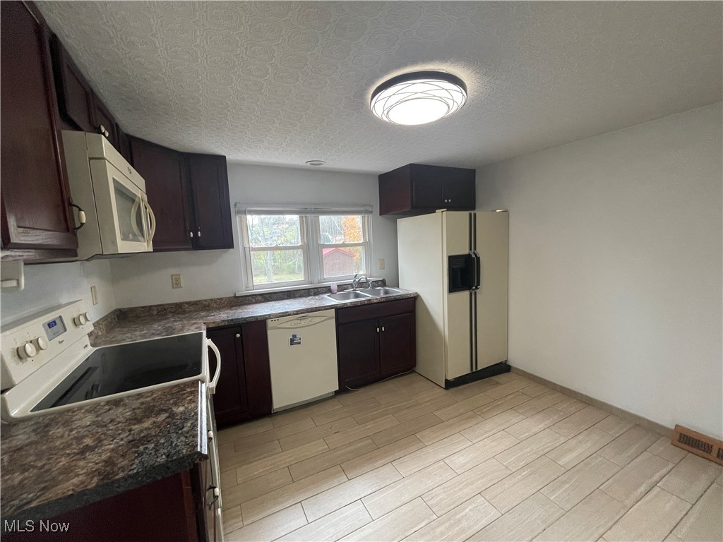 6161 Lily Lane SE Amsterdam OH 43903