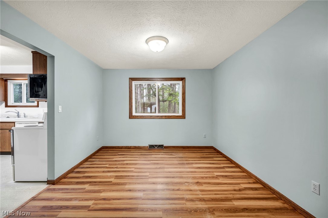 1668 Eisenhower Brunswick OH 44212