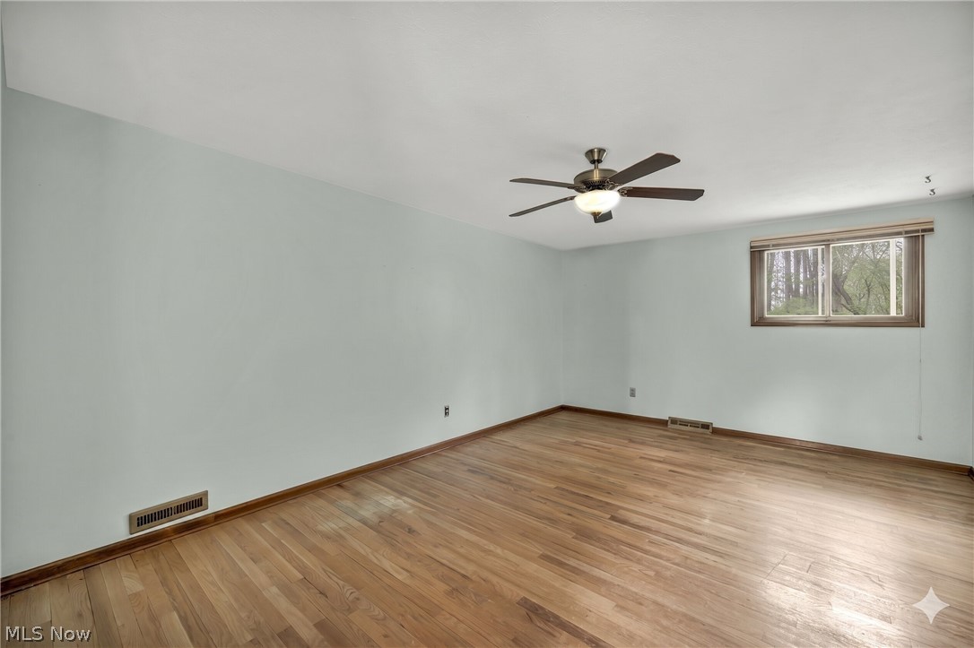 1668 Eisenhower Brunswick OH 44212