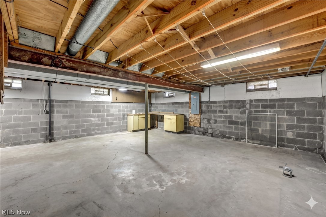 1668 Eisenhower Brunswick OH 44212