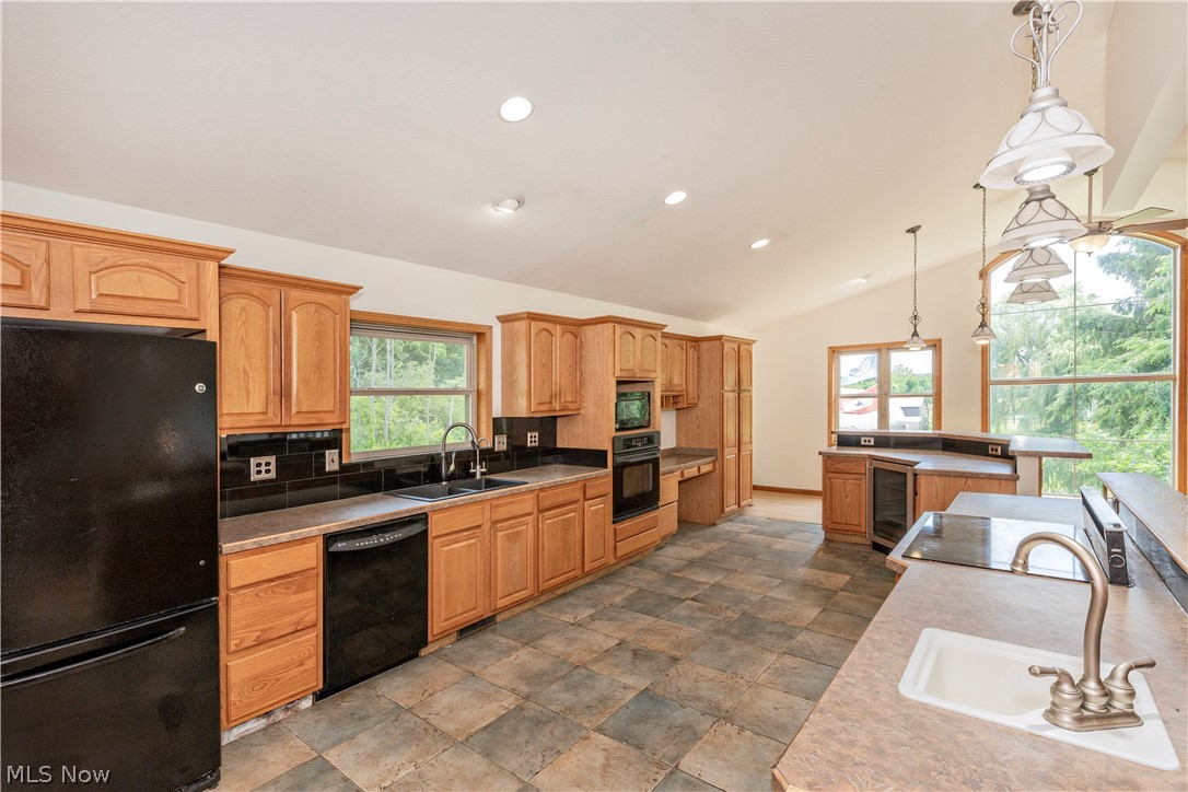 6205 River Road Madison OH 44057
