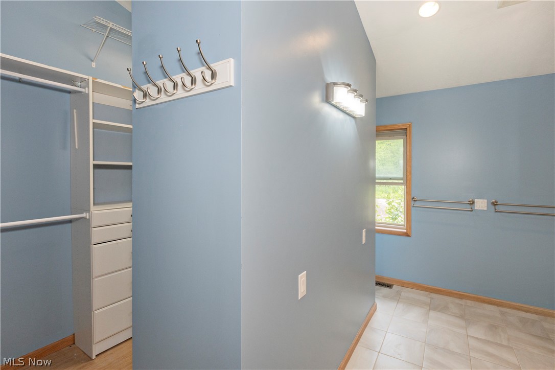 6205 River Road Madison OH 44057