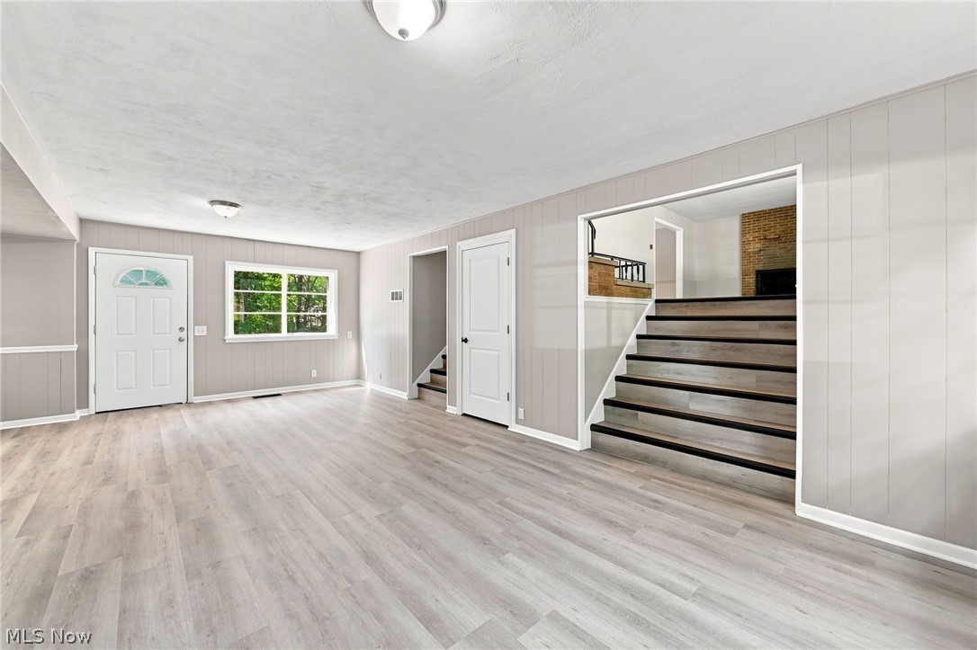 558 Garnette Road Akron OH 44313