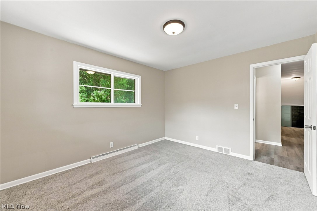 558 Garnette Road Akron OH 44313