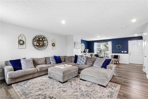 2689 Himelrigh Boulevard Barberton OH 44203