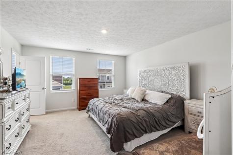2689 Himelrigh Boulevard Barberton OH 44203