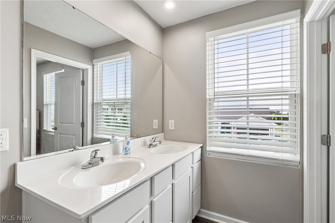 2689 Himelrigh Boulevard Barberton OH 44203