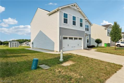 2689 Himelrigh Boulevard Barberton OH 44203