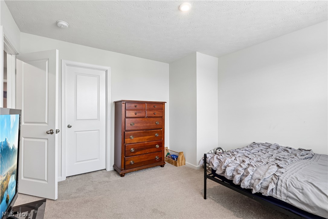 2689 Himelrigh Boulevard Barberton OH 44203
