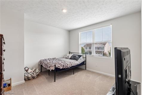 2689 Himelrigh Boulevard Barberton OH 44203