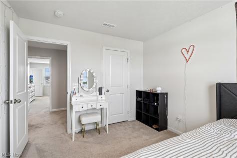 2689 Himelrigh Boulevard Barberton OH 44203