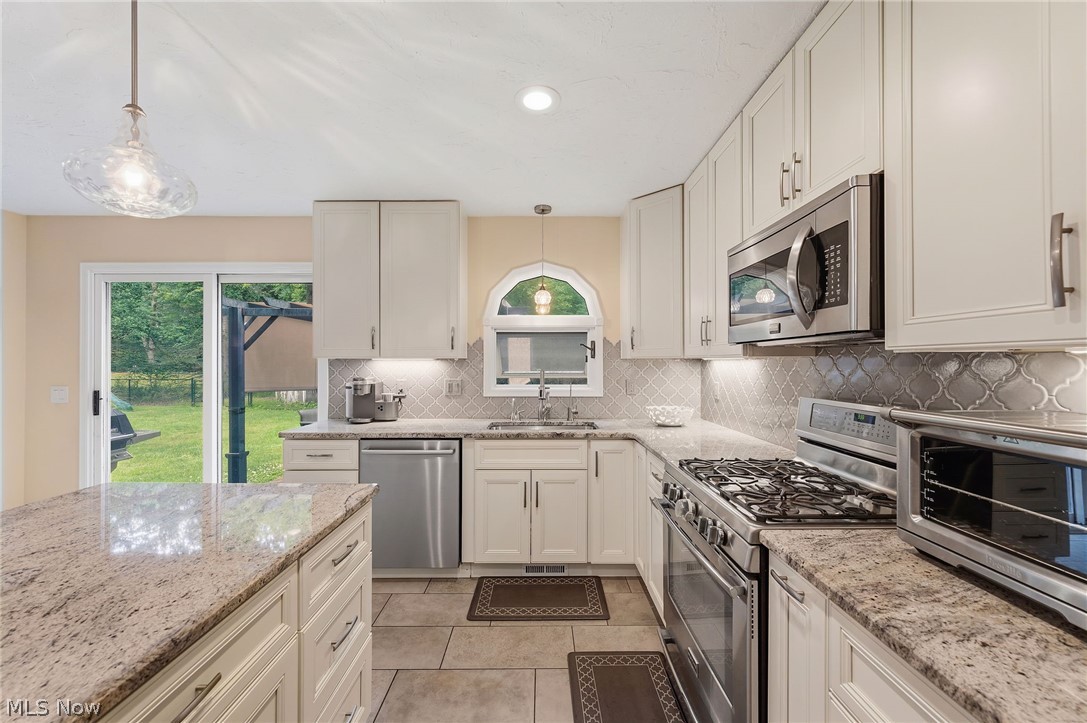 4270 N Hilltop Road Orange OH 44022