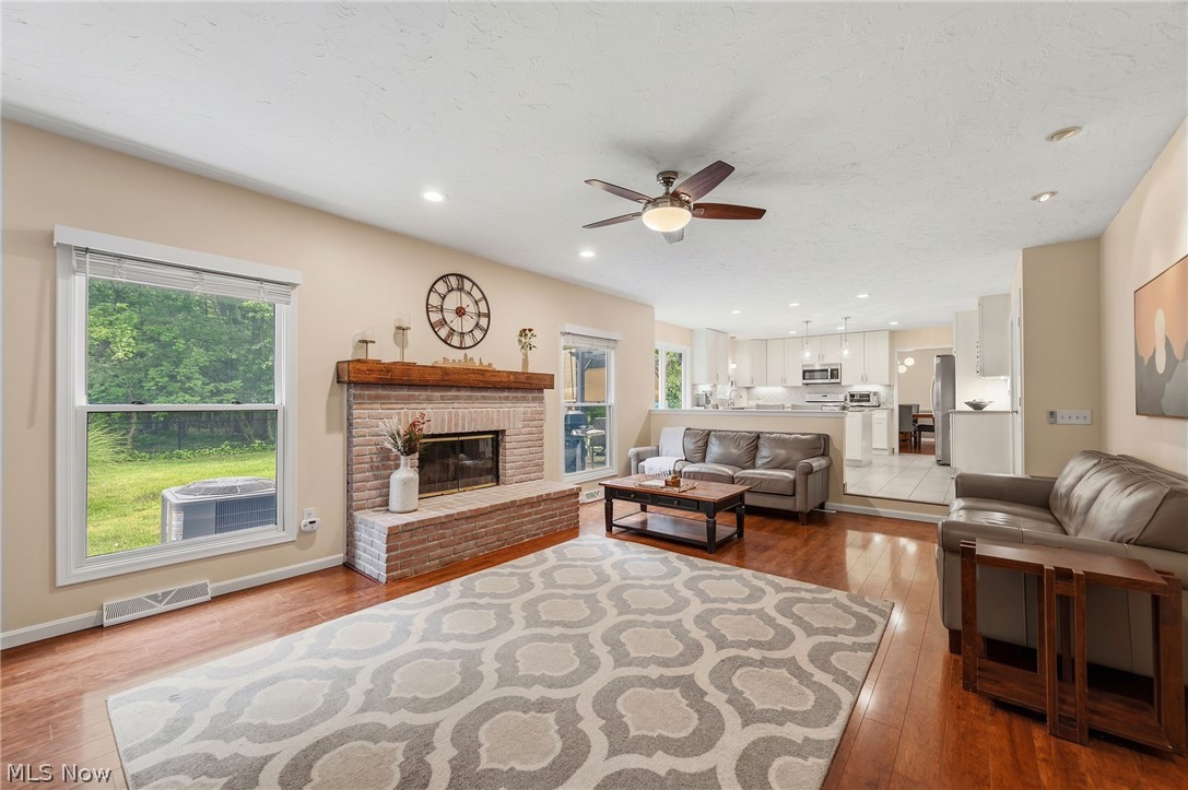 4270 N Hilltop Road Orange OH 44022