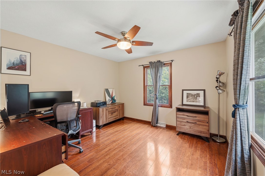 4270 N Hilltop Road Orange OH 44022