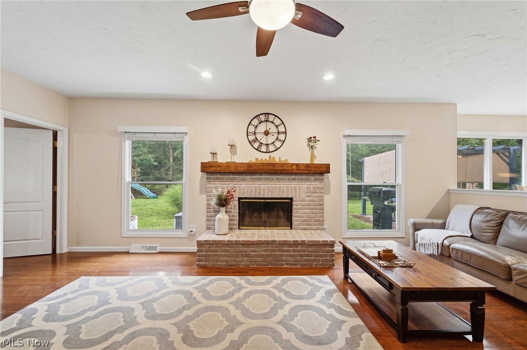 4270 N Hilltop Road Orange OH 44022