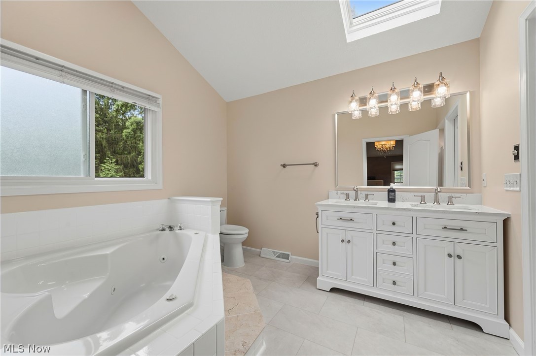 4270 N Hilltop Road Orange OH 44022