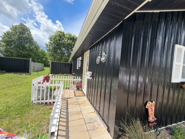 500 Holiday Avenue Uhrichsville OH 44683