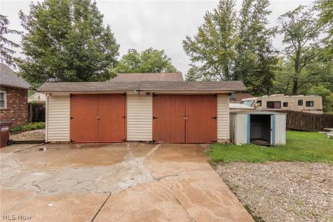 3218 W Ridgewood Drive Parma OH 44134