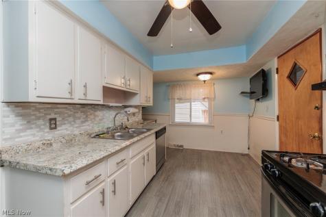 3218 W Ridgewood Drive Parma OH 44134