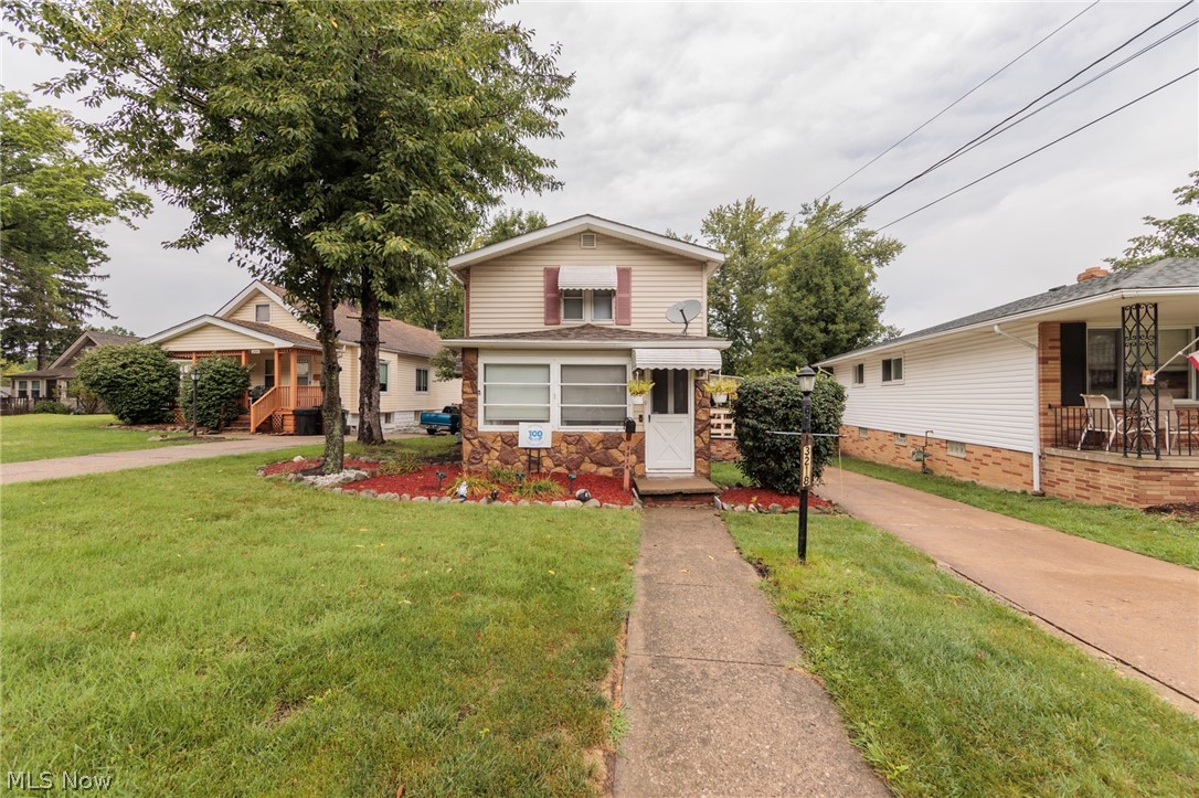 3218 W Ridgewood Drive Parma OH 44134