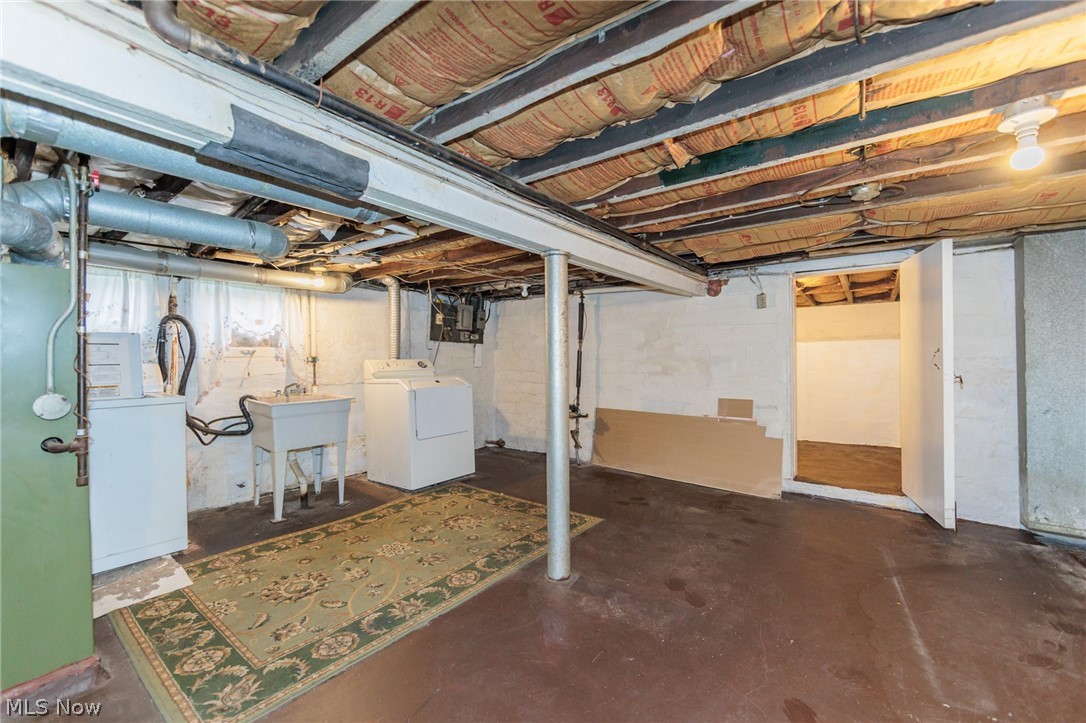 3218 W Ridgewood Drive Parma OH 44134