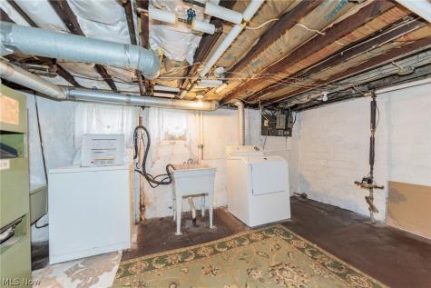 3218 W Ridgewood Drive Parma OH 44134