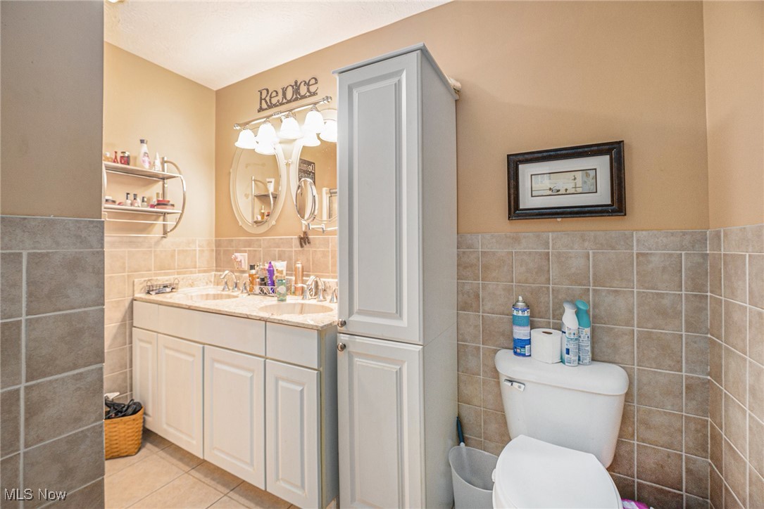 7032 Reed Road Conneaut OH 44030