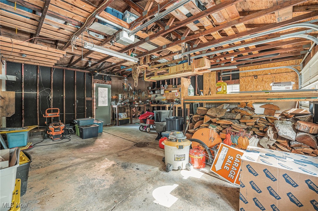 7032 Reed Road Conneaut OH 44030