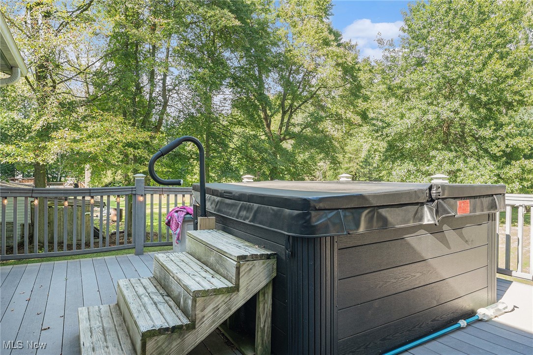 7032 Reed Road Conneaut OH 44030