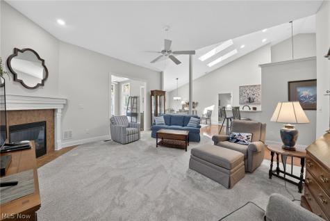 3629 Elmhurst Circle Uniontown OH 44685
