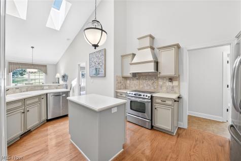 3629 Elmhurst Circle Uniontown OH 44685