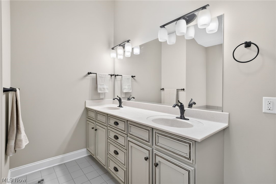 3629 Elmhurst Circle Uniontown OH 44685